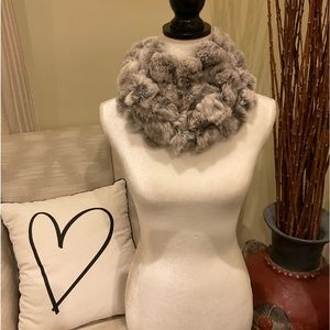 Adrienne Landau 100% Rabbit Fur Snood 🤍